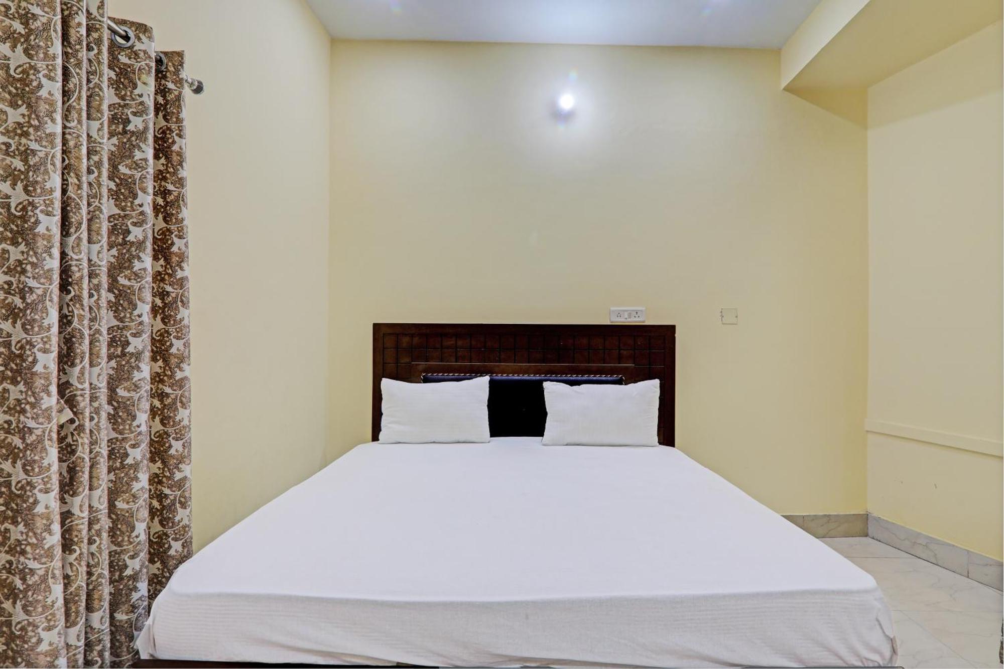 Hotel O Home Singhs Delight Varanasi Exterior photo